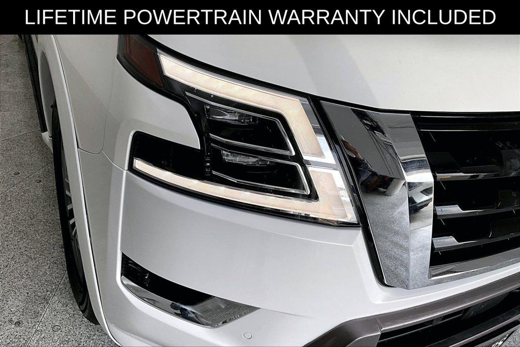 Used 2023 Nissan Armada SL w/ Captain's Chairs Package RWD image 39