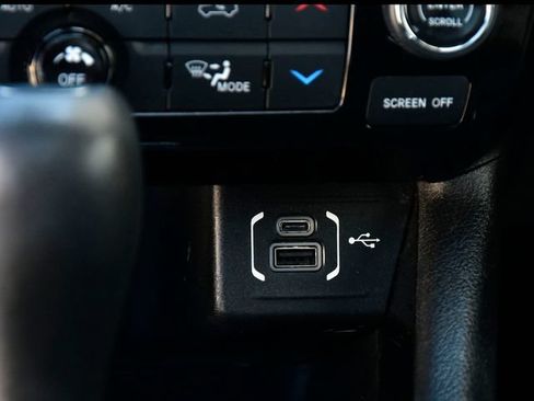 Used 2023 Jeep Compass Limited w/ Elite Group AWD/4WD image 25