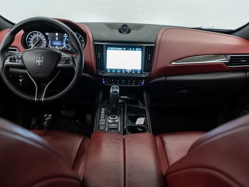 Used 2022 Maserati Levante GT image 9