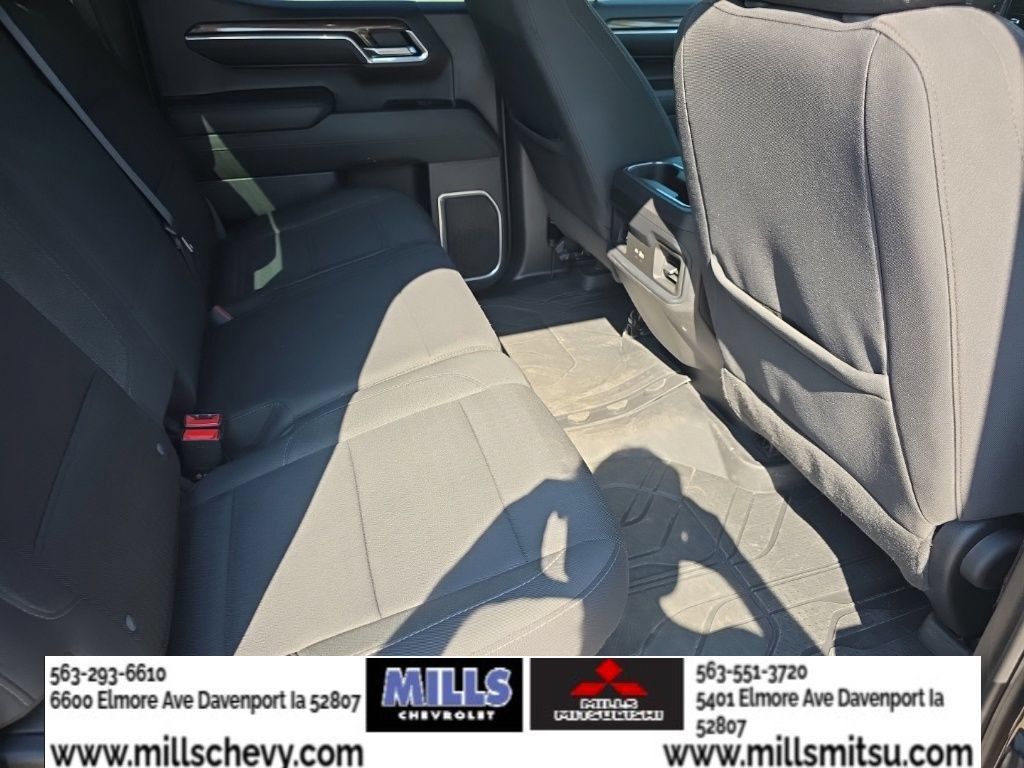 Used 2023 Chevrolet Silverado 1500 RST w/ Redline Edition AWD/4WD image 17