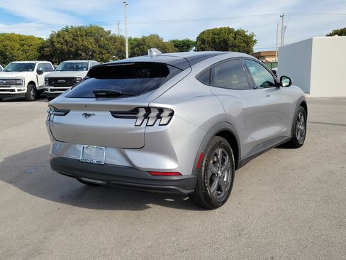 Used 2021 Ford Mustang Mach-E Select image 4