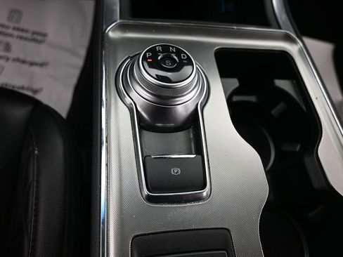 Used 2024 Ford Edge Titanium AWD/4WD image 22