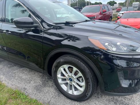 Used 2021 Ford Escape SE w/ Convenience Package FWD image 19