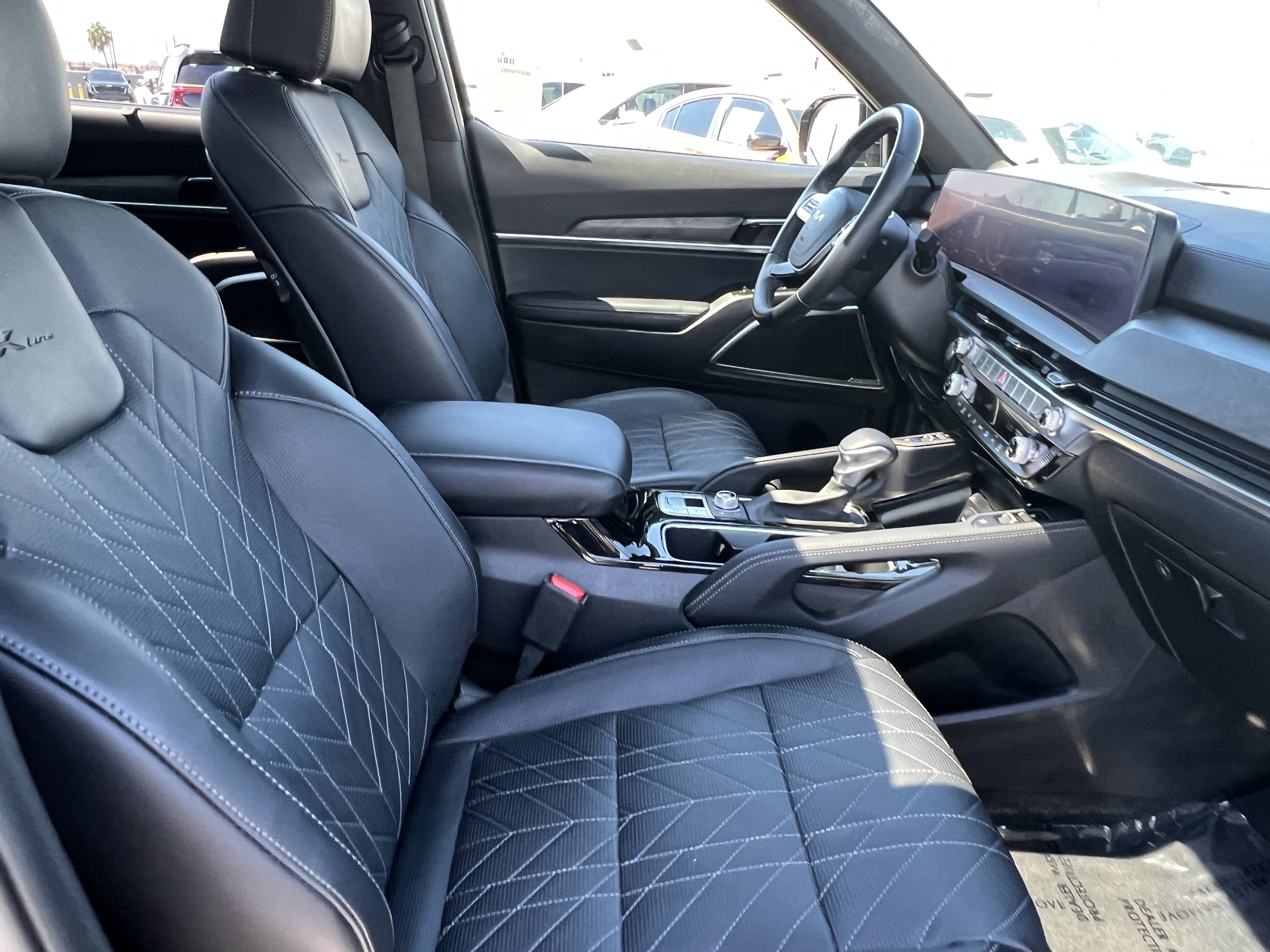 Used 2025 Kia Telluride SX Prestige X-Line AWD/4WD image 15