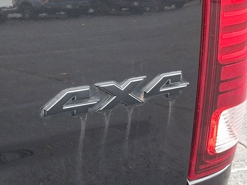 Used 2017 RAM 1500 Sport w/ Black Ram 1500 Sport Group image 32