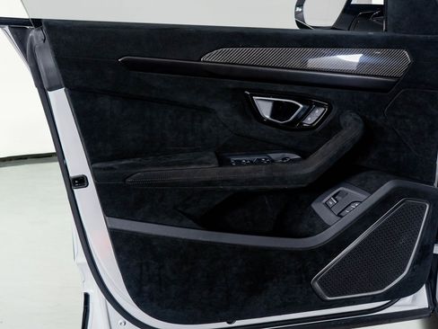 Used 2023 Lamborghini Urus Performante image 46