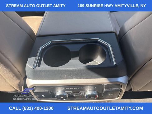 Used 2022 Ford Expedition Max Limited image 19