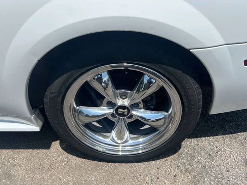 Used 1999 Ford Mustang Convertible RWD image 23