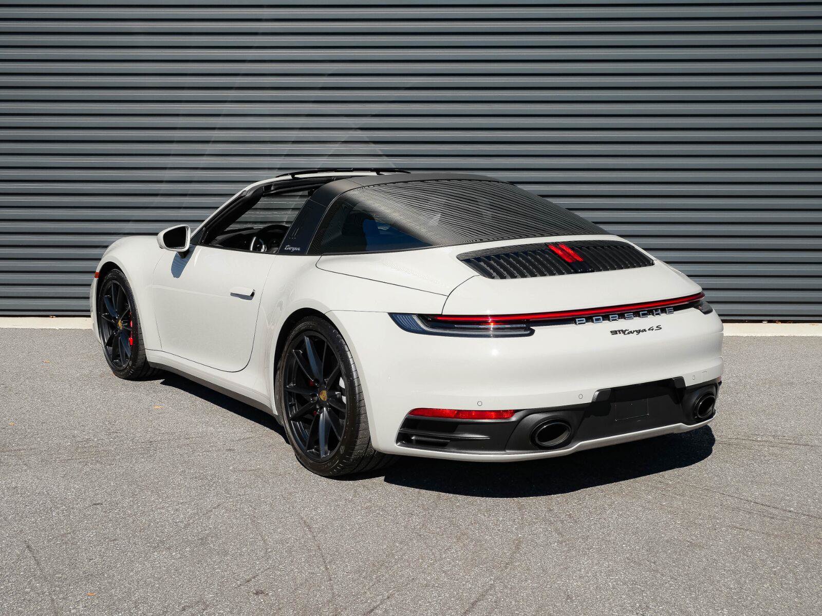 Certified 2021 Porsche 911 AWD/4WD image 3