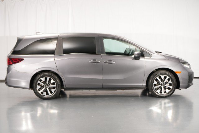 Used 2025 Honda Odyssey EX-L image 9