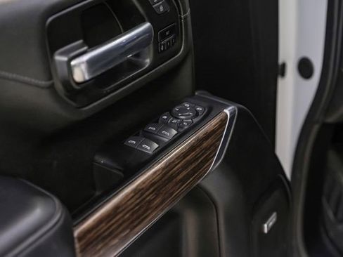 Used 2023 Chevrolet Silverado 2500 High Country w/ Z71 Off-Road Package image 40