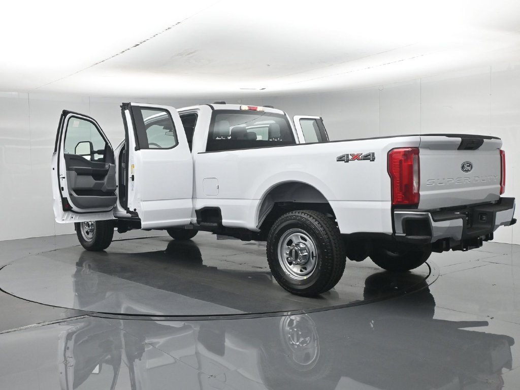 New 2027 Ford F350 XL w/ XL Chrome Package AWD/4WD image 32
