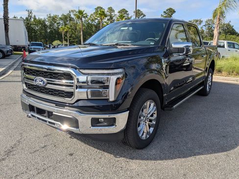 New 2025 Ford F150 Lariat w/ Equipment Group 501A Mid image 8