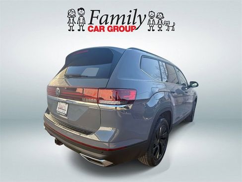 New 2026 Volkswagen Atlas SE FWD image 3