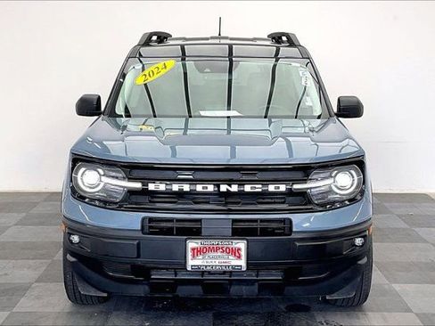 Used 2024 Ford Bronco Sport Outer Banks w/ Tech Package AWD/4WD image 2
