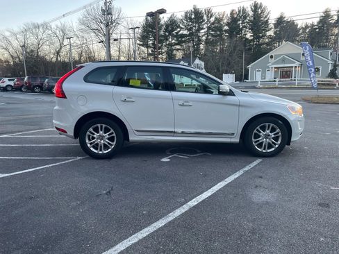 Used 2016 Volvo XC60 T5 image 5