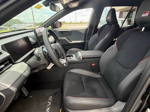 Used 2026 Toyota RAV4 AWD Plug-in Hybrid image 12