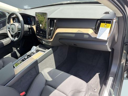 New 2026 Volvo XC60 B5 Core w/ Climate Package AWD/4WD image 31