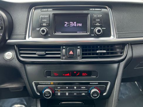 Used 2016 Kia Optima EX image 19