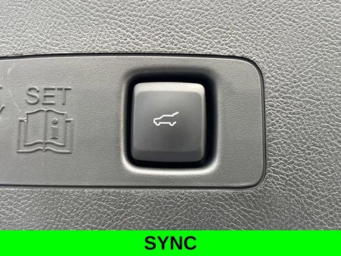 Used 2025 Lincoln Corsair FWD w/ Equipment Group 101A image 6