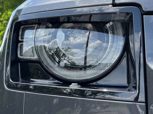 Used 2022 Land Rover Defender 110 X-Dynamic HSE AWD/4WD image 59
