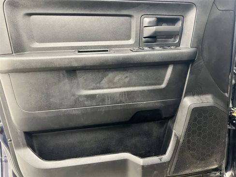 Used 2015 RAM 3500 Tradesman w/ Chrome Appearance Group image 14