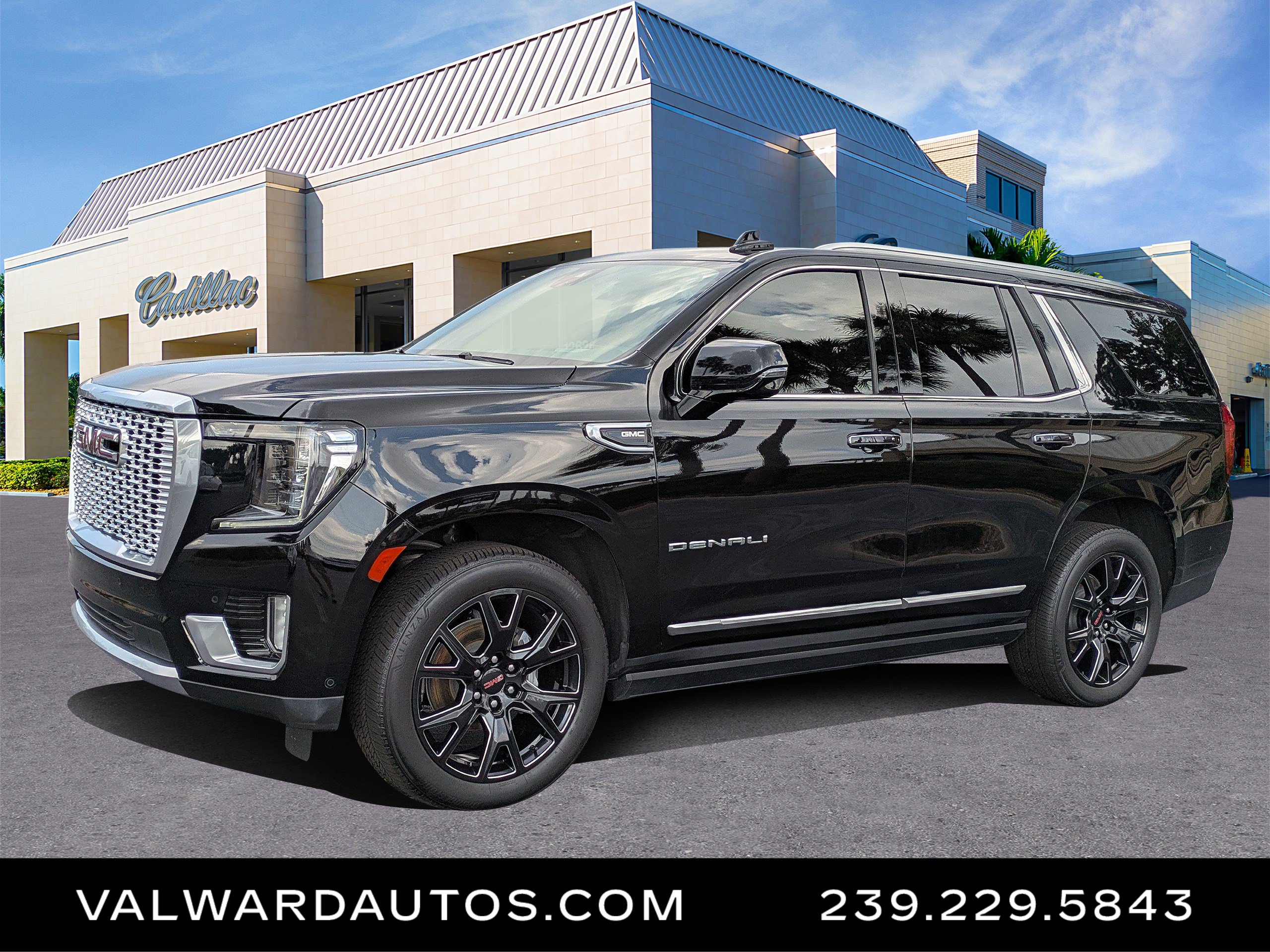 Used 2023 GMC Yukon Denali w/ Denali Reserve Package AWD/4WD image 1
