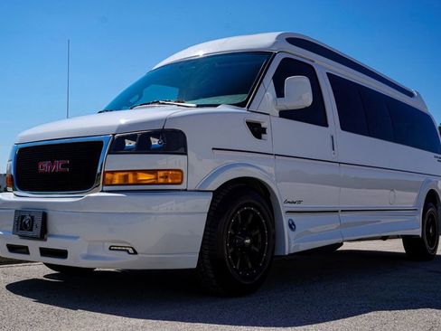 Used 2023 GMC Savana 2500 Extended image 6