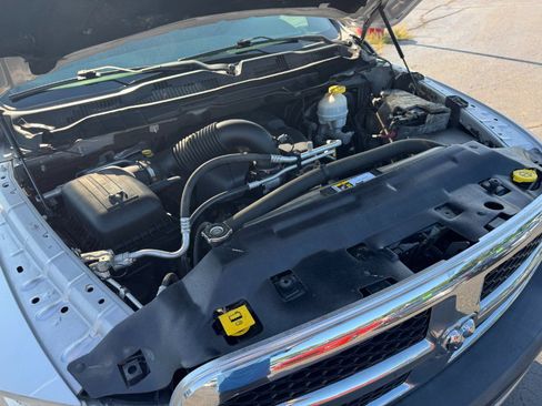 Used 2018 RAM 1500 ST w/ SXT Appearance Group AWD/4WD image 23