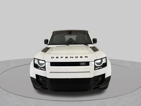 Used 2025 Land Rover Defender 110 X-Dynamic SE AWD/4WD image 2