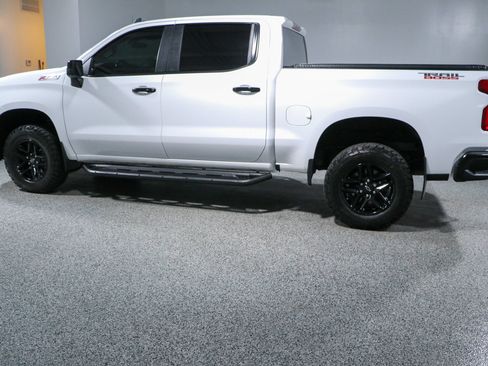 Used 2021 Chevrolet Silverado 1500 LT Trail Boss w/ Bed Protection Package AWD/4WD image 10