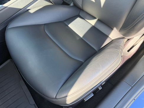 Used 2023 Tesla Model 3 Standard Range image 18