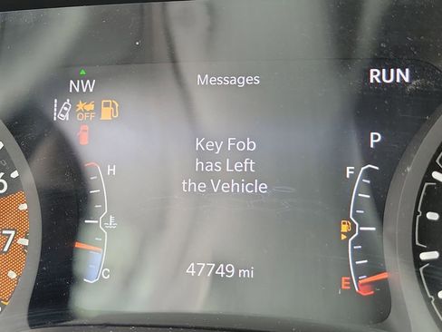 Used 2022 Jeep Compass Latitude FWD image 25