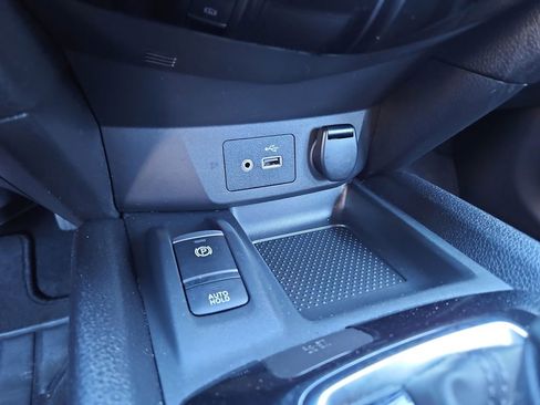 Used 2021 Nissan Rogue Sport SV w/ Technology Package image 20