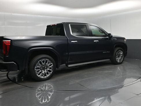 Used 2026 GMC Sierra 1500 Denali Ultimate AWD/4WD image 3