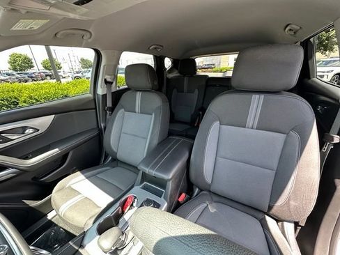 Used 2025 Chevrolet Blazer LT w/ Convenience Package AWD/4WD image 28