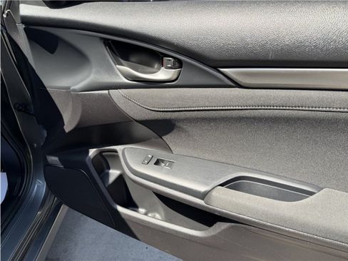 Used 2019 Honda Civic EX image 31