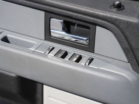 Used 2012 Ford F150 XLT w/ XLT Chrome Pkg image 28