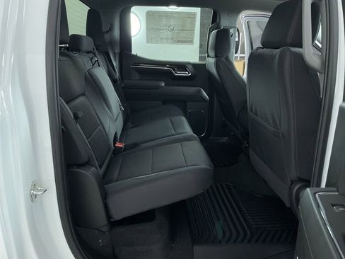 New 2025 GMC Sierra 1500 Elevation image 27