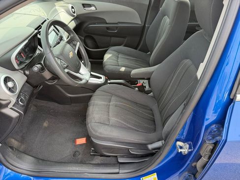 Used 2017 Chevrolet Sonic LT FWD image 10