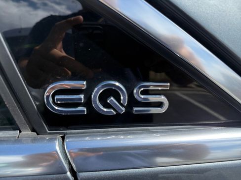 Used 2023 Mercedes-Benz EQS 450+ 4MATIC SUV image 21