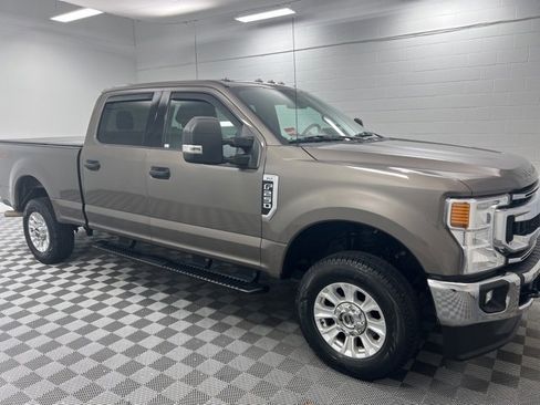 Used 2020 Ford F250 XLT w/ XLT Value Package image 4