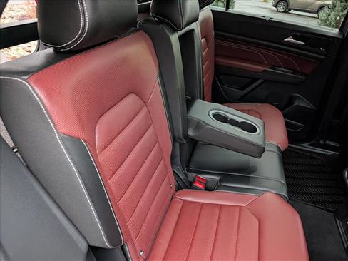 Used 2023 Volkswagen Atlas Cross Sport SEL Premium R-Line image 18