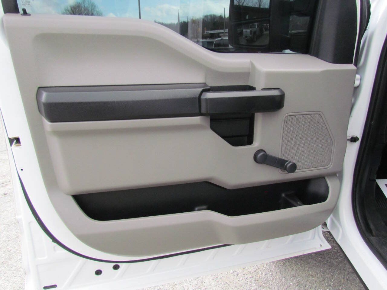 Used 2018 Ford F450 XL w/ XL Value Package AWD/4WD image 11