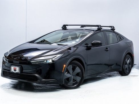 Used 2026 Toyota Prius LE image 1