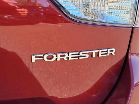 Used 2023 Subaru Forester Limited image 34