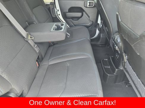Used 2024 Jeep Wrangler Unlimited Rubicon 4xe AWD/4WD image 41