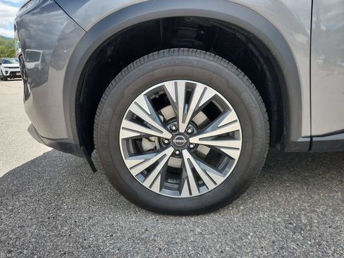 Used 2023 Nissan Rogue SV AWD/4WD image 26