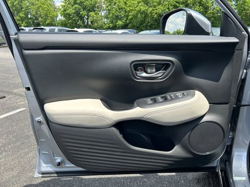 Used 2026 Honda HR-V EX-L image 18