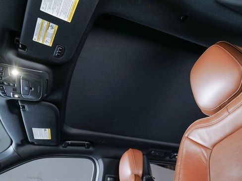 Used 2019 Lincoln Navigator Reserve image 24